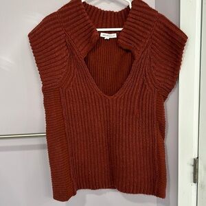 See By Chloé Ribbed Knit V-Neck Sleeveless Sweater in Rust
